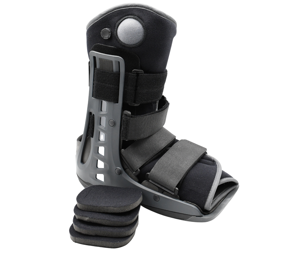 DJO PROCARE MAXTRAX™ 2.0 Ankle Air Pneumatic Walker Boot.  Comes with 4 foam ankle pads for extra comfort & fit. 